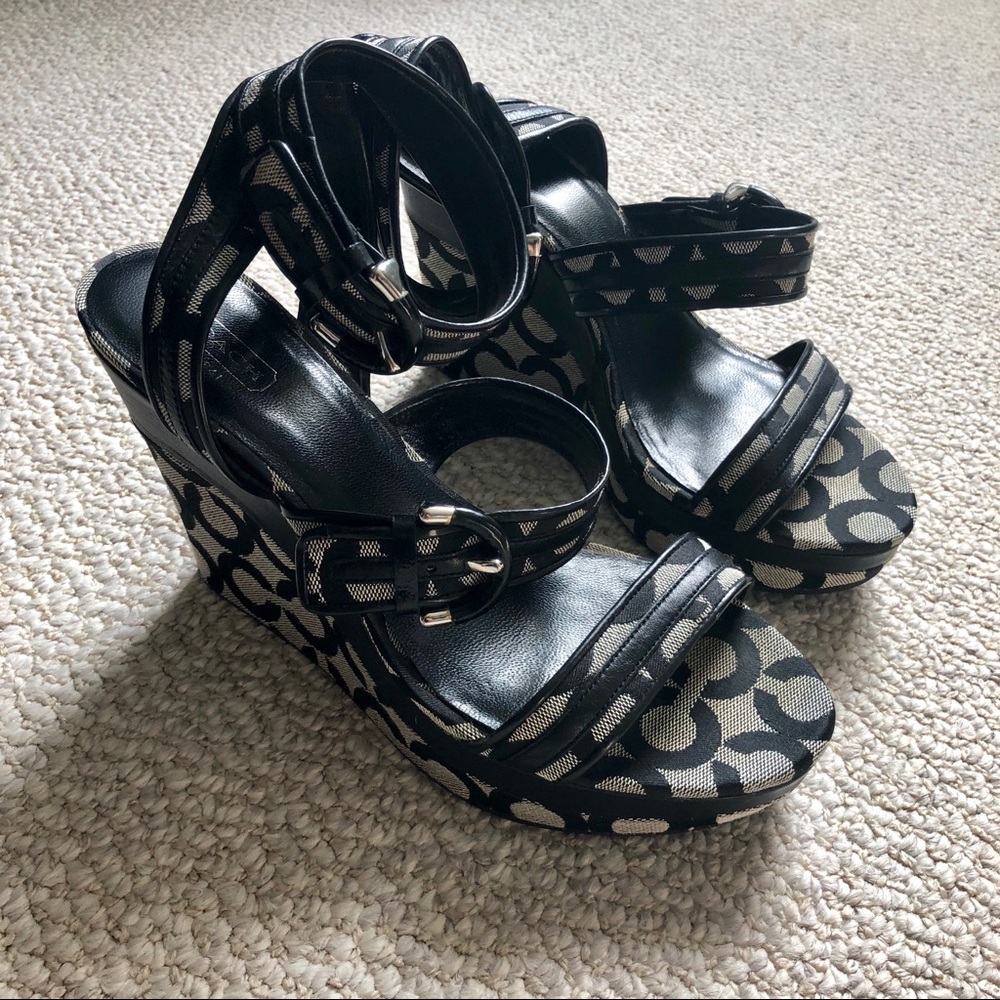 Coach Wedges